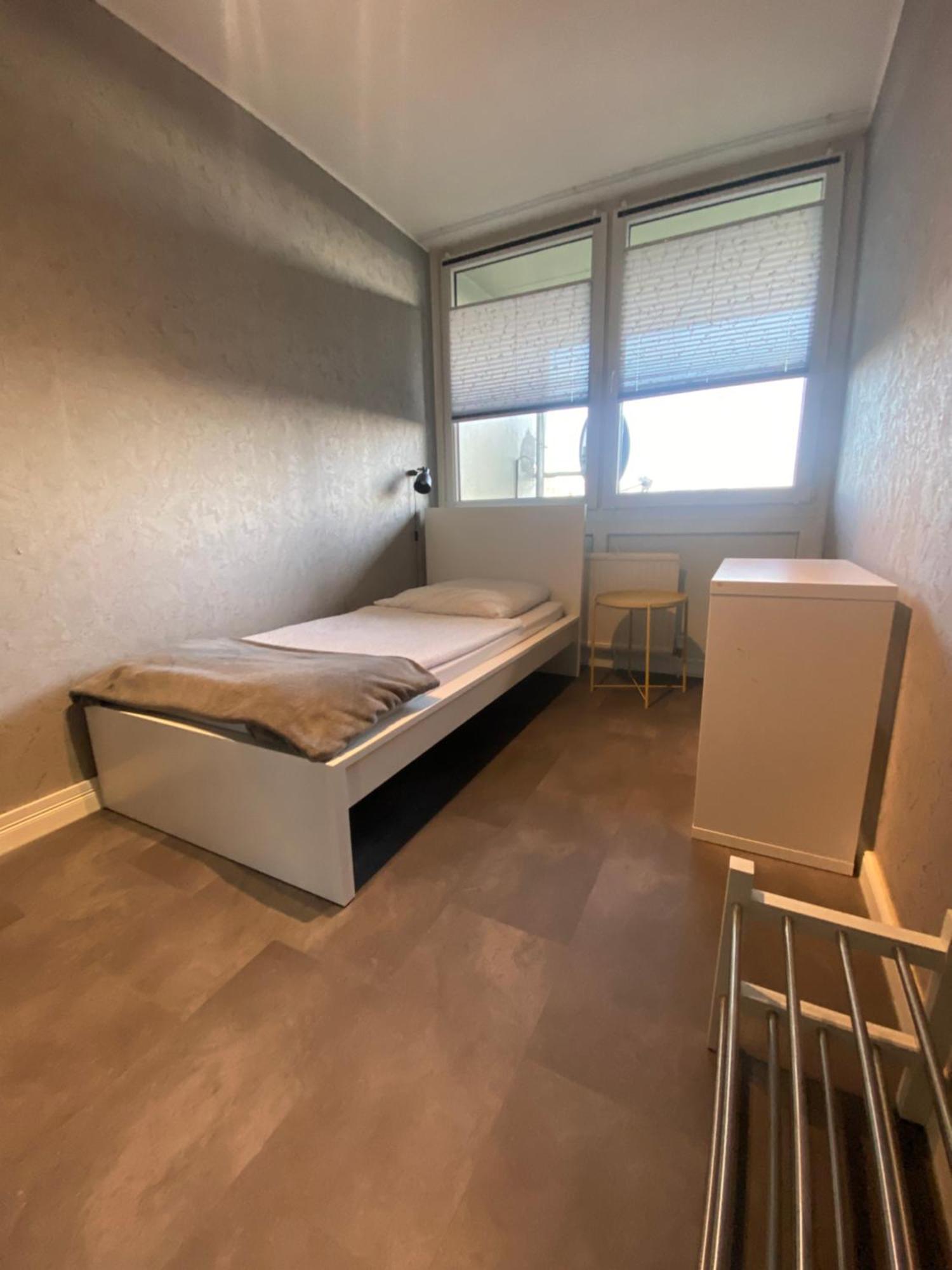 1 A Ferienwohnung Modern Duisburg Exterior foto